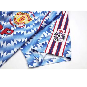 Retro Manchester United 1990/92 Away Jersey - Image 3