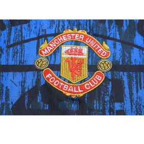 Retro Manchester United 1992/93 Away Jersey - Image 2