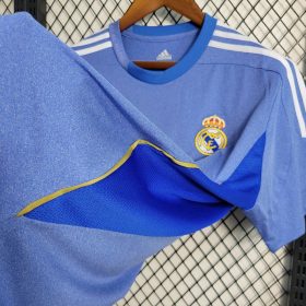 Real Madrid 2013/14 Away Retro Jersey - Image 5