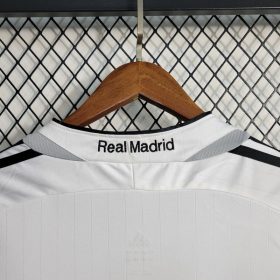 Retro Real Madrid 2006/07 Home Jersey - Image 7