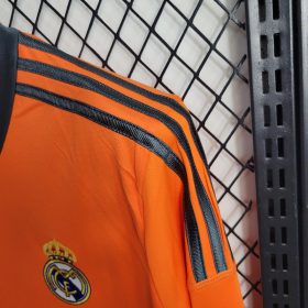 Retro Real Madrid 2013/14 Third Long Sleeve Jersey - Image 8