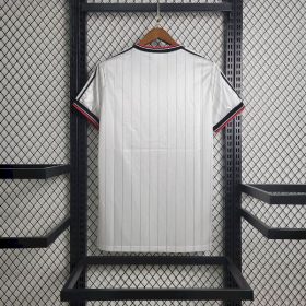 Retro Manchester United 1983/84 Away Jersey - Image 2