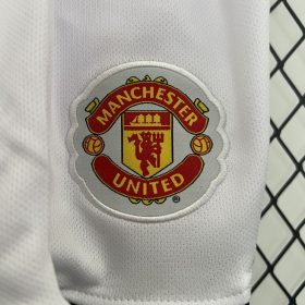 Retro Manchester United 2007/08 Home Kids Kit - Image 7