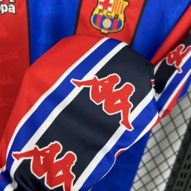 Retro Barcelona 1995/97 Home Long Sleeve Jersey - Image 3