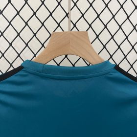 Retro Real Madrid 2017/18 Third Kids Kit - Image 7