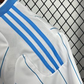 Retro Olympique Marseille 2009/10 Home Jersey - Image 5