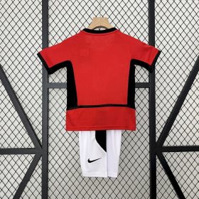Retro Manchester United 2002/04 Home Kids Kit - Image 2