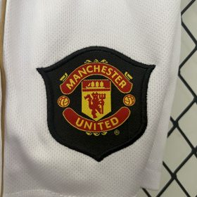 Retro Manchester United 2006/07 Home Kids Kit - Image 8