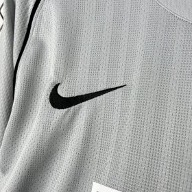 Retro Manchester United 2007/08 Goalkeeper Jersey - Image 7