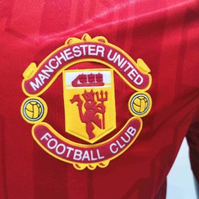 Retro Manchester United 1992/94 Home Jersey - Image 6