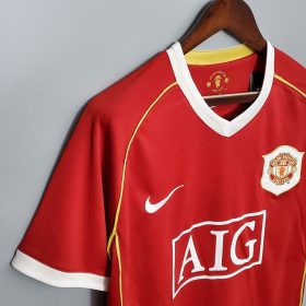 Retro Manchester United 2006/07 Home Jersey - Image 2