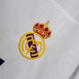 Retro Real Madrid 1996/97 Home Jersey - Image 5