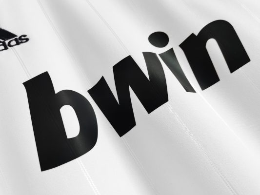 Retro Real Madrid 2012/13 Home Jersey - Image 7