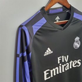 Retro Real Madrid 2015/16 Third Long Sleeve Jersey - Image 3