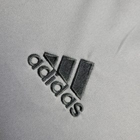 Retro Real Madrid 2005/06 Third Jersey - Image 5