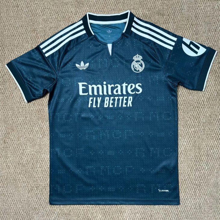 ScreenShot_2026-08-03_163546_167 Mens Real Madrid 2026/27 Away Jersey Fan version - Image 1